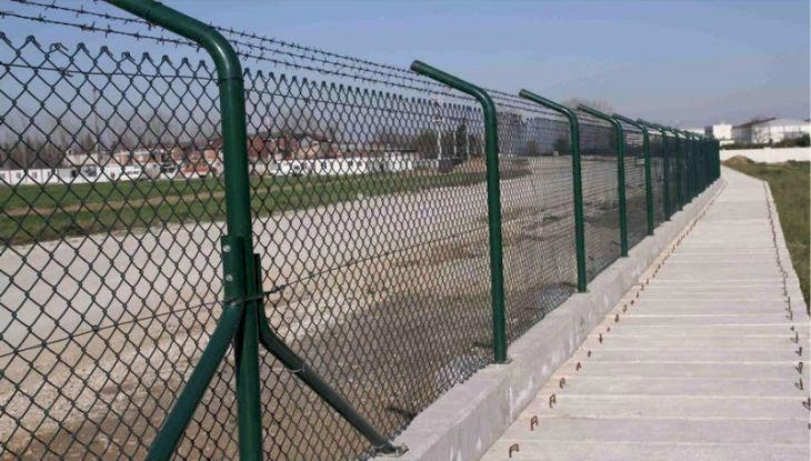 Boru Direkli Dikenli Tel Çit